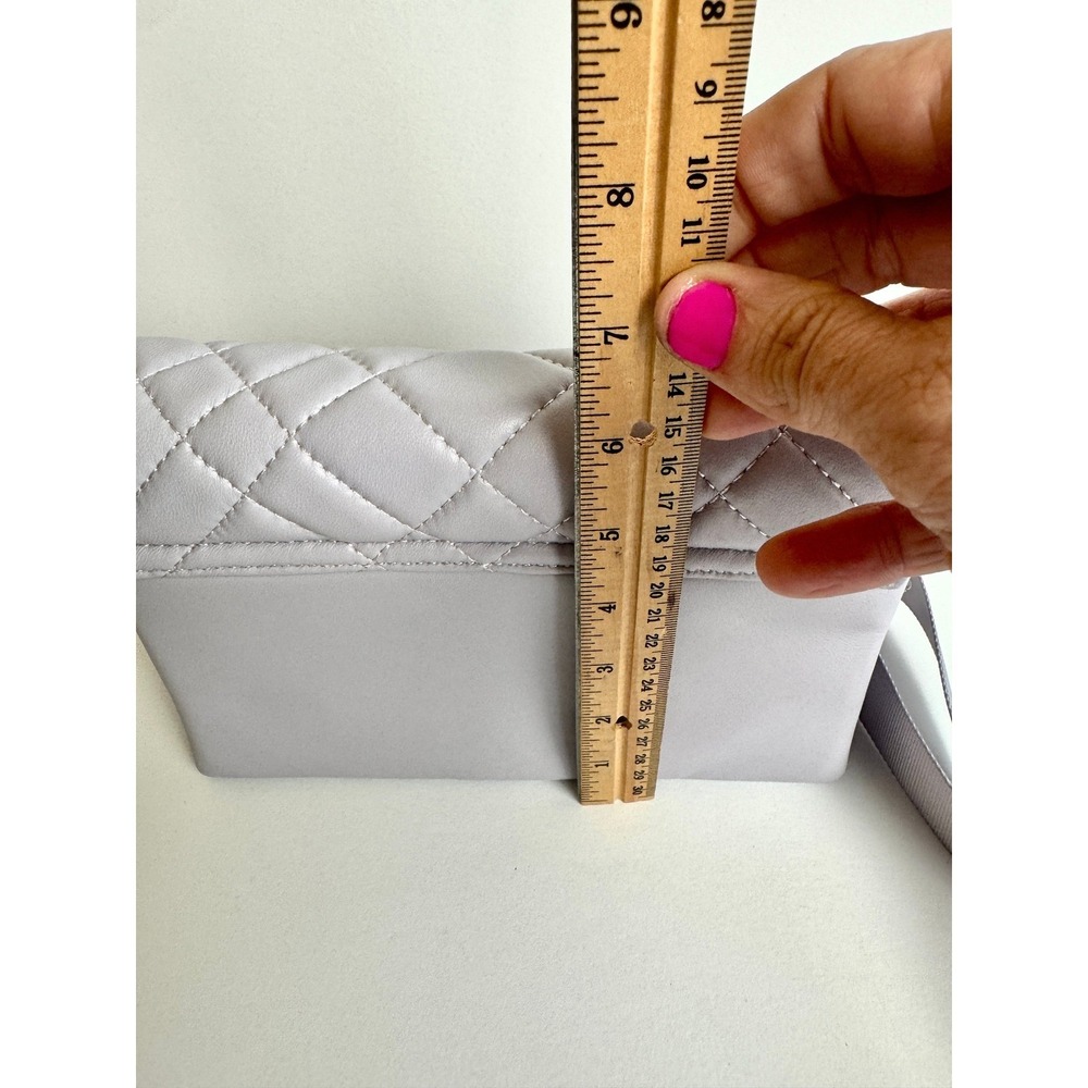 Kurt Geiger London Brixton Gray Quilted Leather Crossbody Chain Flap Bag NWT - Picture 11 of 16